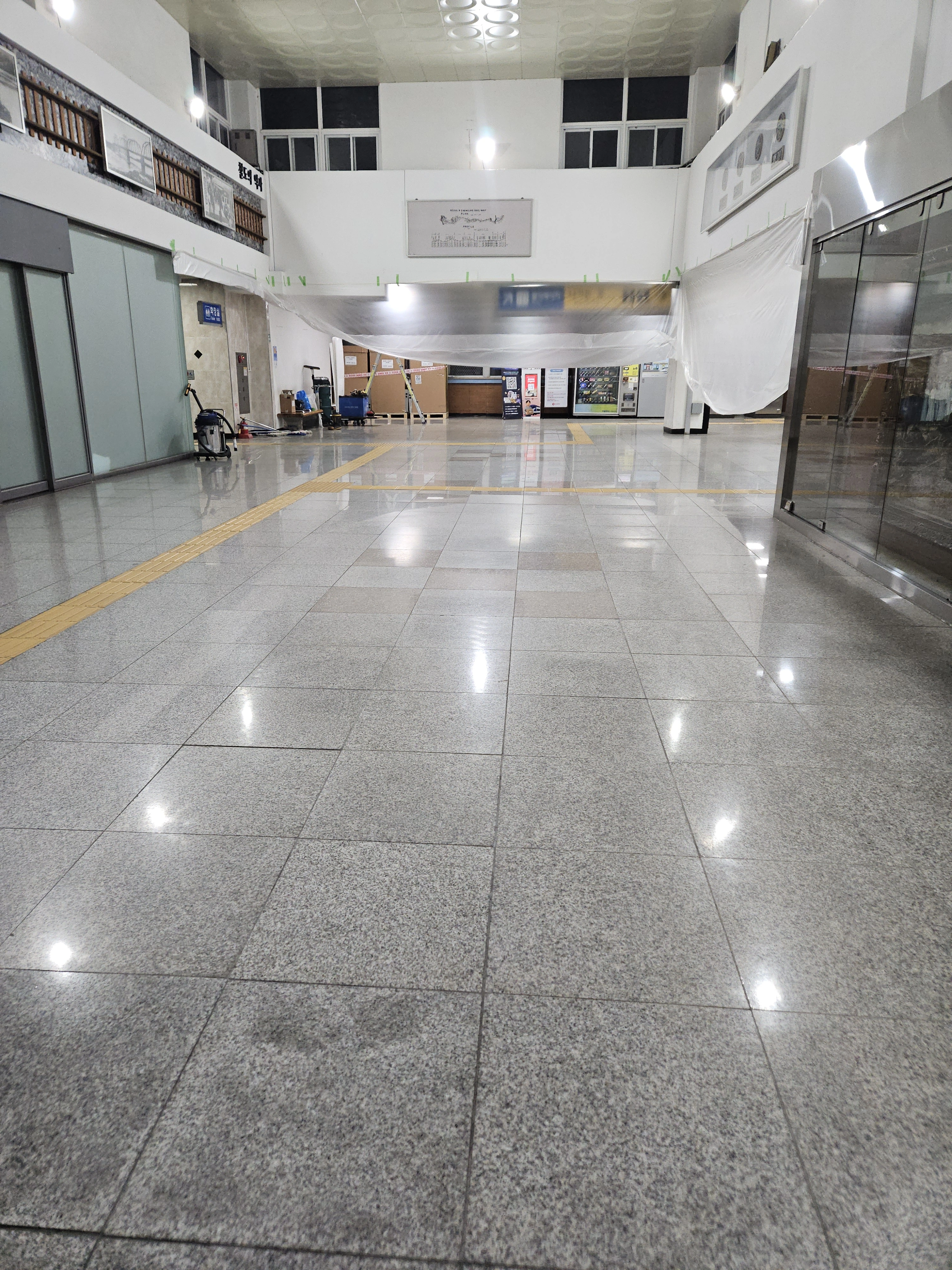 구리 오피스 외벽 석재 자국 제거 작업